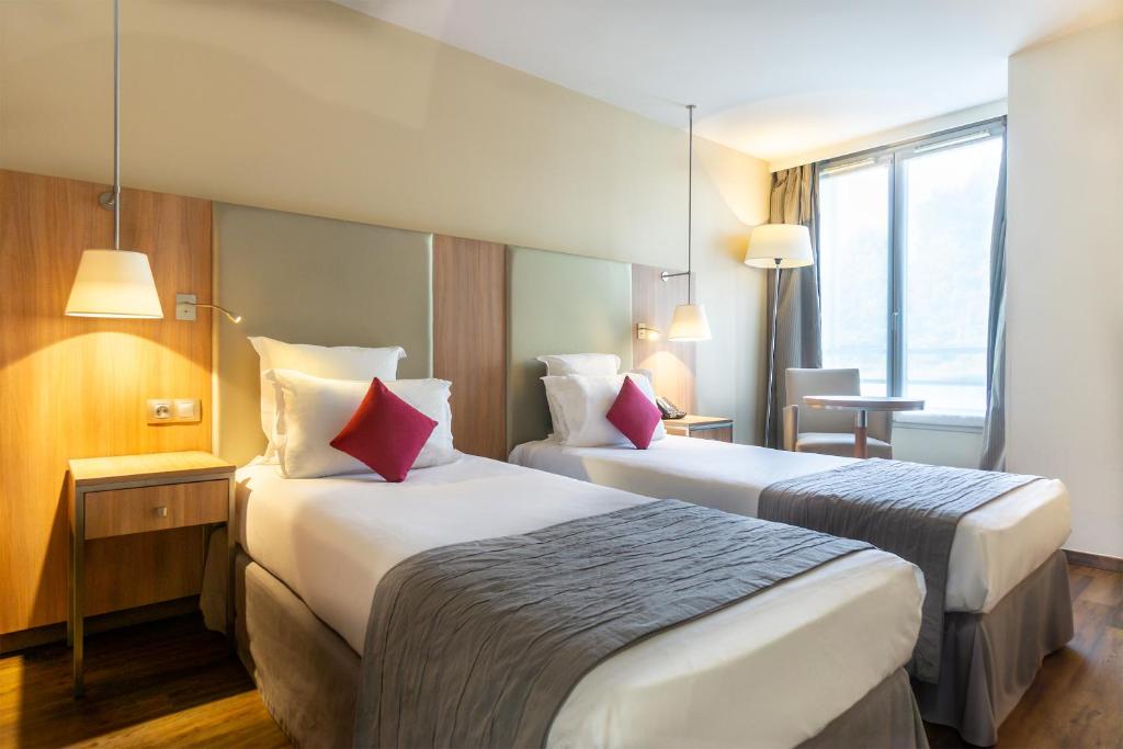https://celavipierre.fr/extranet/admin/../downloads/PROG/LOT/1020/o_1j38icciaqa616m1cg817oi1ifcv.jpg